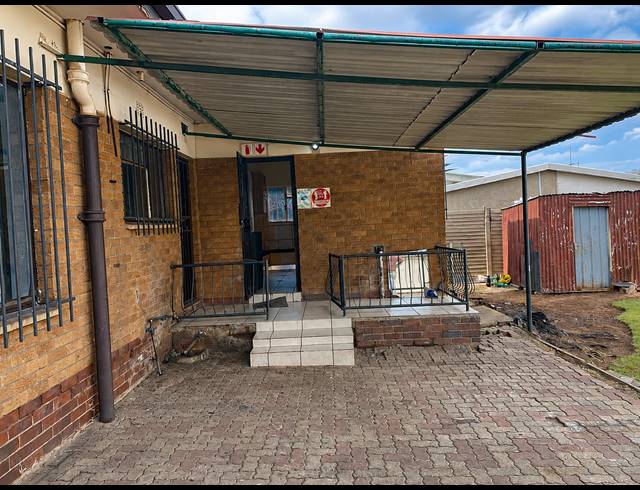 14 BEDROOM HOUSE FOR SALE IN VANDERBIJLPARK SE 7
